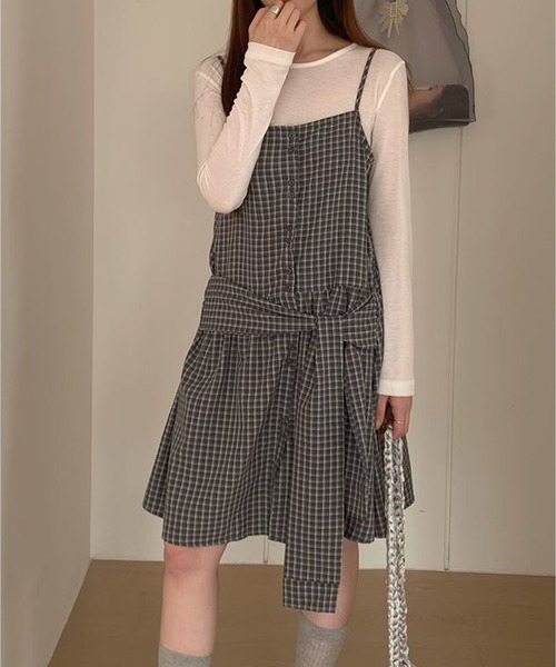 Chiina(チーナ)の「【Chiina】シャツ巻き風チェックキャミワンピ(チュニック・レディース・ブルー系/ブラック/オフホワイト・FREE)」の15枚目の写真