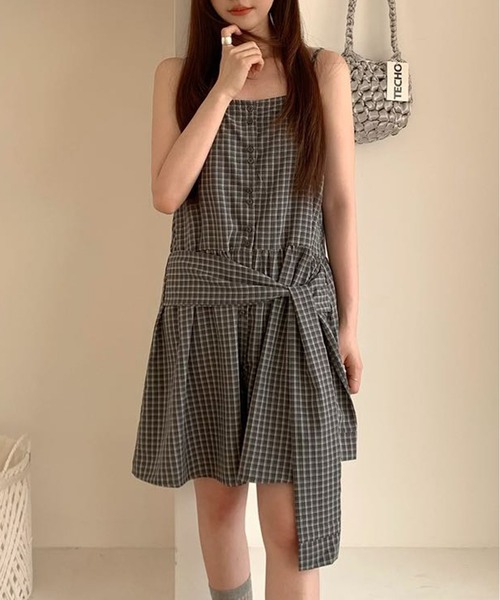 Chiina(チーナ)の「【Chiina】シャツ巻き風チェックキャミワンピ(チュニック・レディース・ブルー系/ブラック/オフホワイト・FREE)」の16枚目の写真