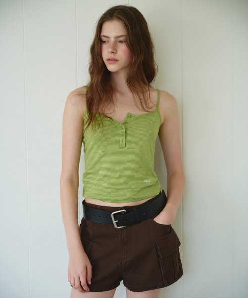 ROLAROLA(ロラロラ)の「STRIPE BUTTON SLEEVELESS L/GREEN(Tシャツ/カットソー・レディース・ライトグリーン・SMALL/MEDIUM)」の2枚目の写真