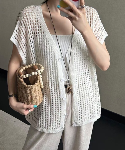 COCOMOMO(ココモモ)の「透かし編みニットカーディガン メッシュカーディガン 半袖 透かし編み メッシュカーディガン Vネック カーディガン メッシュニット 羽織り 夏 夏服(カーディガン/ボレロ・レディース・ライトブラウン/ベージュ/ブラウン/ライトグレー/アイボリー/ブラック・FREE)」の15枚目の写真
