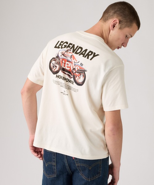 Levi's(リーバイス)の「Levi's/リーバイス ヴィンテージフィット グラフィックTシャツ(Tシャツ/カットソー・メンズ・ホワイト・XL)」の1枚目の写真