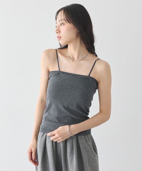 earth music&ecology(アースミュージックアンドエコロジー)の「カップ付シームレスキャミソール(キャミソール・レディース・ブラック/オフホワイト/グレー系その他2・FREE)」の18枚目の写真