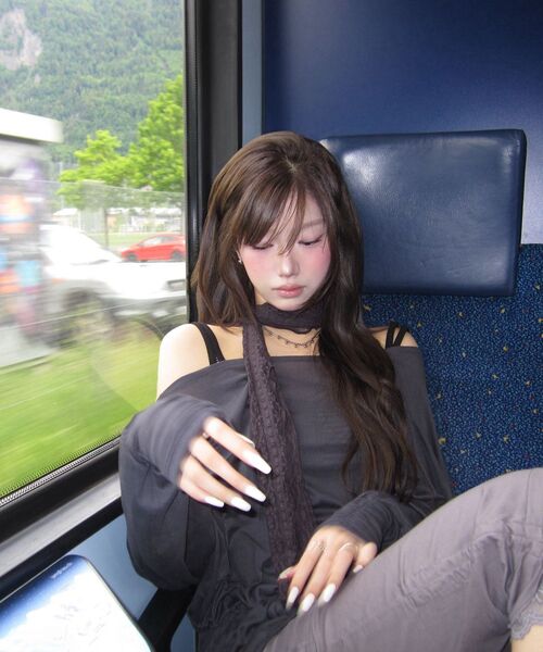 MIRECO(ミレコ)の「SHEER OFF-SHOULDER SLEEVE CHARCOAL(Tシャツ/カットソー・レディース・その他・FREE)」の7枚目の写真