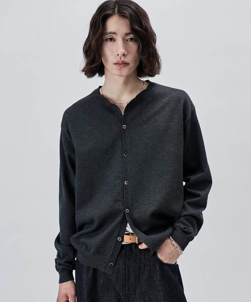 SINSS(シンス)の「Crew neck knit cardigan / クルーネックニットカーディガン(カーディガン/ボレロ・メンズ・ブラック/グレー/チャコールグレー/ブラウン・X-SMALL/SMALL/MEDIUM/LARGE)」の16枚目の写真