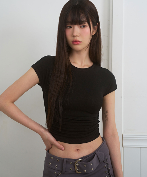 LIE MEQUE(リメーク)の「サイドシャーリングクロップTシャツブラック(Tシャツ/カットソー・レディース・ブラック・FREE)」の1枚目の写真