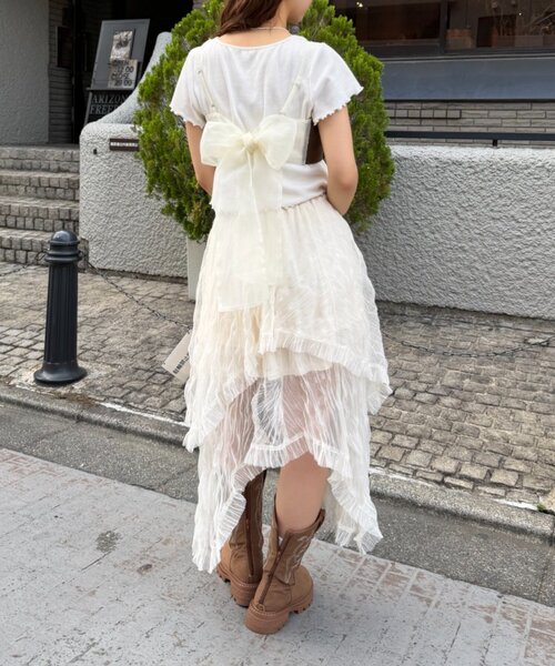 w closet(ダブルクローゼット)の「フェイクスウェードリボンキャミ(シャツ/ブラウス・レディース・ブルー/アイボリー/キャメル・FREE)」の17枚目の写真