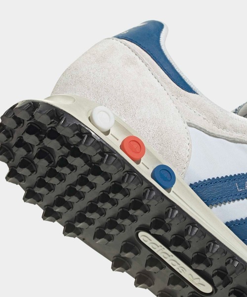 adidas（アディダス）の「LA トレーナー OG  / アディダスオリジナルス adidas Originals（スニーカー・メンズ・ホワイト・27.5cm/27.0cm/26.5cm/26.0cm/23.5cm/23.0cm/22.5cm/22.0cm/29.0cm/28.5cm/28.0cm/25.5cm/25.0cm/24.5cm/24.0cm）」の7枚目の写真