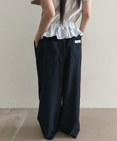&soiree(アンドソワレ)の「ウエストフリル付きタック入りスラックス(その他パンツ・レディース・ブラック/グレー・FREE)」の6枚目の写真