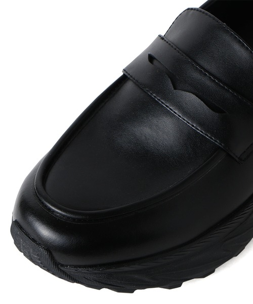 Midland FootWears(ミッドランド フットウエアーズ)の「【+6.5cm厚底】スタイルアップ ボリュームソール コインローファー / Midland Footwears 000017(ローファー・メンズ・ブラック・S/M/L)」の6枚目の写真