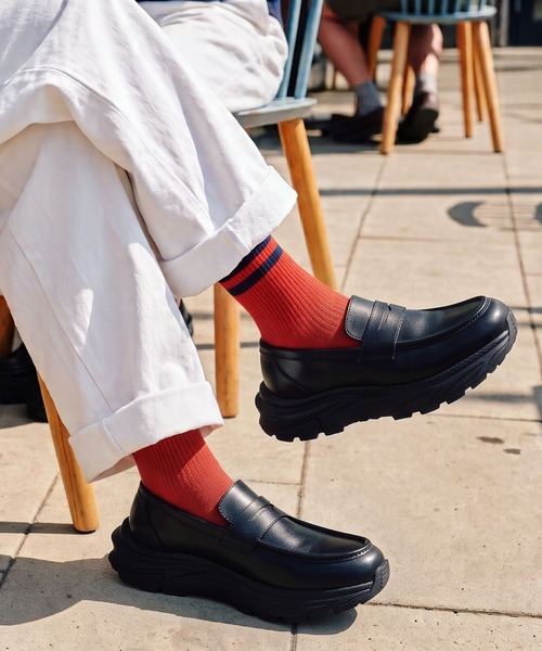 Midland FootWears(ミッドランド フットウエアーズ)の「【+6.5cm厚底】スタイルアップ ボリュームソール コインローファー / Midland Footwears 000017(ローファー・メンズ・ブラック・S/M/L)」の11枚目の写真