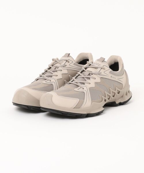 ECCO(エコー)の「ECCO 歩きやすい BIOM AEX メンズ 防水 ウォーキングスニーカー(ドレスシューズ・メンズ・ベージュ・42)」の1枚目の写真