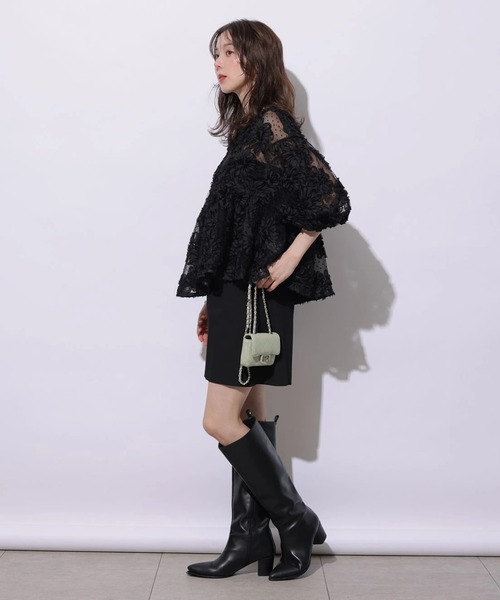 Mystrada(マイストラーダ)の「フラワーチュールペプラムブラウス(シャツ/ブラウス・レディース・ブラック/ホワイト/ブラウン・38/36)」の11枚目の写真