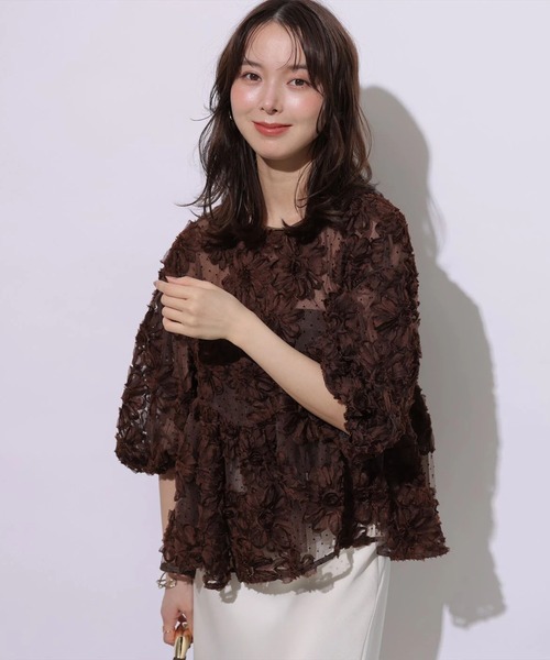 Mystrada(マイストラーダ)の「フラワーチュールペプラムブラウス(シャツ/ブラウス・レディース・ブラック/ホワイト/ブラウン・38/36)」の18枚目の写真