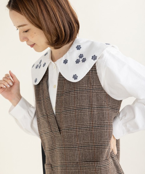 PAR ICI(パーリッシィ)の「アリッサム刺繍 フラットカラーブラウス(シャツ/ブラウス・レディース・ネイビー/ホワイト・FREE)」の13枚目の写真
