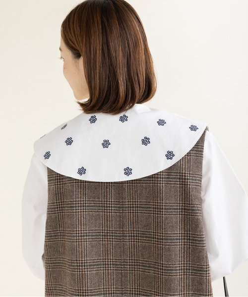PAR ICI(パーリッシィ)の「アリッサム刺繍 フラットカラーブラウス(シャツ/ブラウス・レディース・ネイビー/ホワイト・FREE)」の16枚目の写真