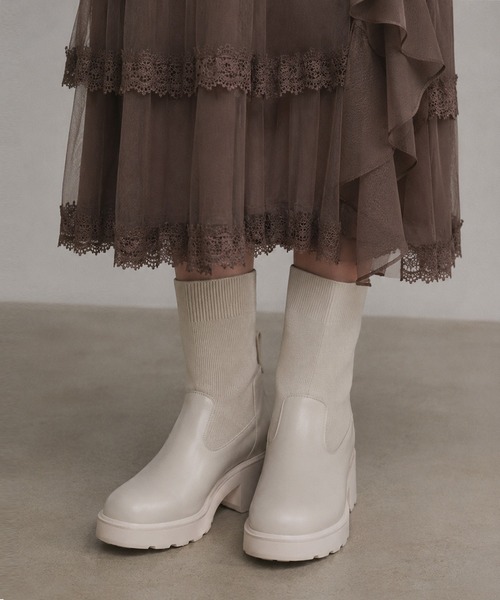 coca(ANDEX shoes product)(コカ)の「リブニット デザインヒール ブーツ(ブーツ・レディース・ブラック/ホワイト・LARGE)」の12枚目の写真