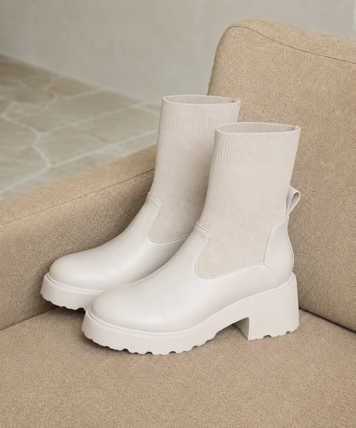 coca(ANDEX shoes product)(コカ)の「リブニット デザインヒール ブーツ(ブーツ・レディース・ブラック/ホワイト・LARGE)」の9枚目の写真