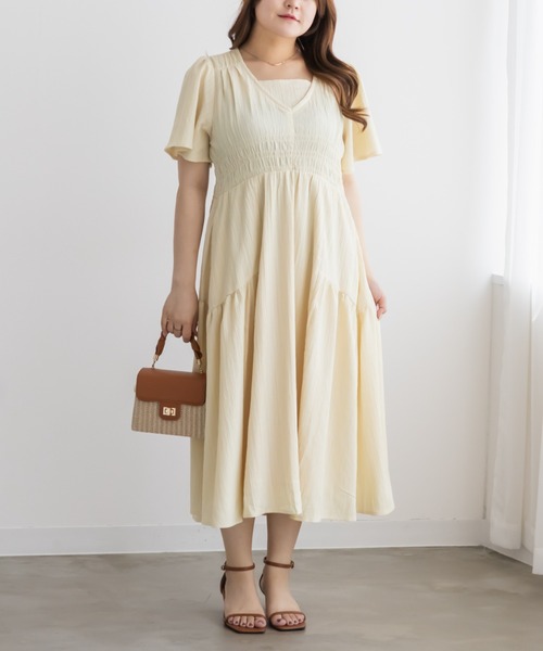 CLETTE(クレット)の「ウエストギャザーフレアワンピース(ワンピース・レディース・ブラック/ブラウン/アイボリー・LL/3L/4L)」の2枚目の写真
