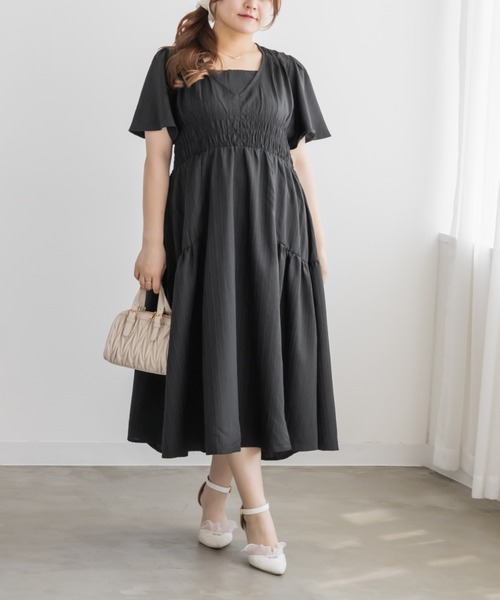 CLETTE(クレット)の「ウエストギャザーフレアワンピース(ワンピース・レディース・ブラック/ブラウン/アイボリー・LL/3L/4L)」の3枚目の写真