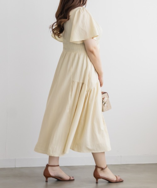 CLETTE(クレット)の「ウエストギャザーフレアワンピース(ワンピース・レディース・ブラック/ブラウン/アイボリー・LL/3L/4L)」の5枚目の写真