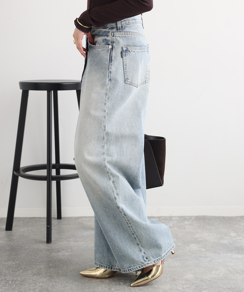 journal standard L'essage(ジャーナルスタンダードレサージュ)の「HAIKURE/ハイクル BETHANY SHORT LENGTH POLLOCK デニムパンツ(デニムパンツ・レディース・ブルー・23/25/24)」の4枚目の写真