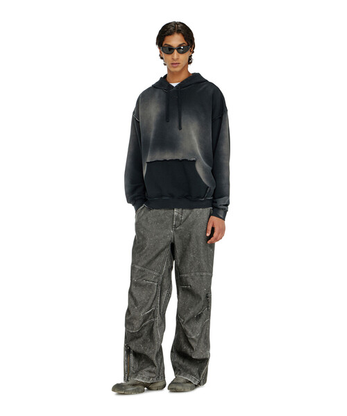 DIESEL(ディーゼル)の「メンズ プルオーバーパーカー S-POCK-HOOD(パーカー・メンズ・ブラック・SMALL/X-LARGE/X-SMALL/LARGE/MEDIUM)」の3枚目の写真