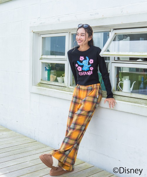 LOCALMOTION HAWAII(ローカルモーション ハワイ)の「ハワイ&リゾートスティッチハイビスカスミニ長袖Tシャツ(Tシャツ/カットソー・レディース・ブラック/ホワイト・FREE)」の3枚目の写真