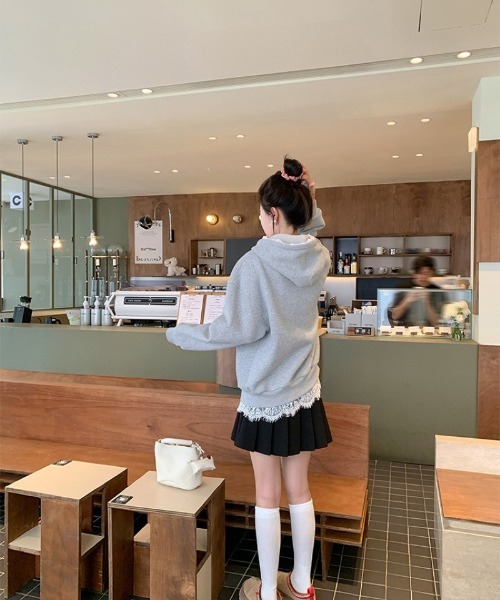 Ritzy(リッツィー)の「レーストリム ガーリーフードパーカー(パーカー・レディース・グレー・M)」の12枚目の写真