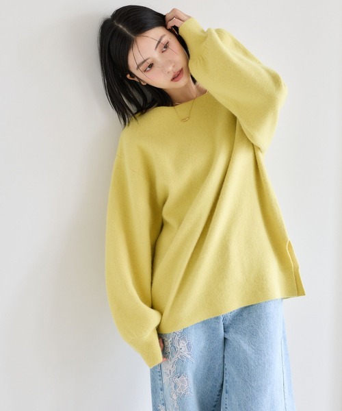 mysty woman(ミスティウーマン)の「12Gラクーン混ボートネックプルオーバー 670148(ニット/セーター・レディース・アイボリー/ブラック/イエロー/ブルー系その他・FREE)」の4枚目の写真