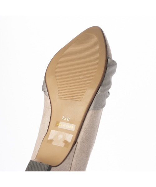 Pitti(ピッティ)の「ポインテッドトゥクロスドレープパンプス(パンプス・レディース・ブルーグレー/グレー系その他7/ブラック系その他6・22.5cm/23cm/23.5cm/24.5cm/25cm/24cm)」の15枚目の写真