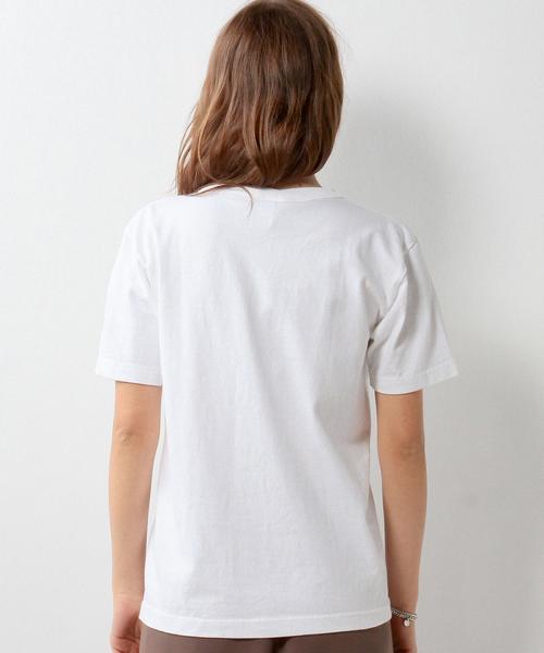 Champion（チャンピオン）の「【WEB限定】◎Champion 1ポケットTシャツ / チャンピオン（Tシャツ/カットソー・レディース・ホワイト/ブラック・SMALL/MEDIUM）」の8枚目の写真