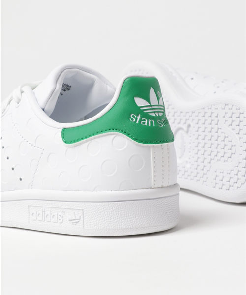 adidas（アディダス）の「オリジナルス スタンスミス [STAN SMITH W]（スニーカー・レディース・ホワイト×グリーン・22.5cm/22.0cm/24.0cm/25.0cm/24.5cm/23.5cm/25.5cm/23.0cm）」の8枚目の写真