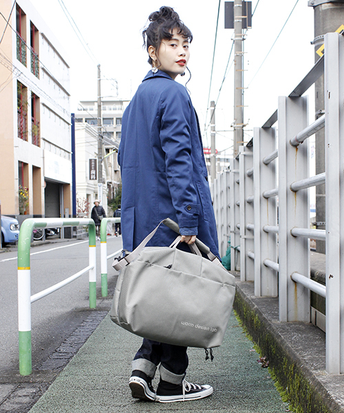 wdl.(ワームデザインラボ)の「【worm design lab/ワームデザインラボ】CITY COMMUTER SQUARE(ショルダーバッグ)」|グレー