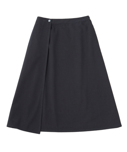 koe×THOM BROWNE（コエトムブラウン）の「[koe×THOM BROWNE]WOMENS SEERSUCKER WRAP SKIRT（スカート・レディース・ネイビー・LARGE/MEDIUM/SMALL）」の15枚目の写真