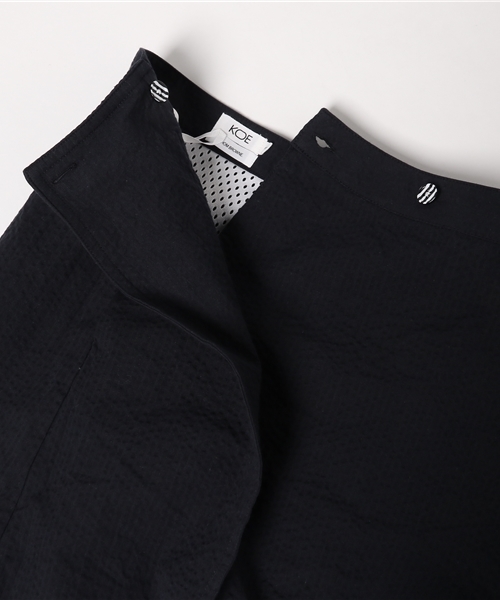 koe×THOM BROWNE（コエトムブラウン）の「[koe×THOM BROWNE]WOMENS SEERSUCKER WRAP SKIRT（スカート・レディース・ネイビー・LARGE/MEDIUM/SMALL）」の8枚目の写真