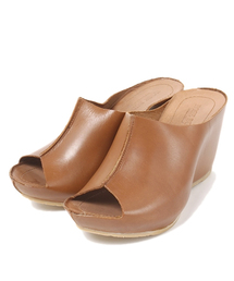 ROSE BUD | 586-3347 LEATHER CENT SEAM OPEN TOE SANDALS (サンダル)