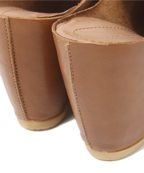 ROSE BUD（ローズバッド）の「586-3347 LEATHER CENT SEAM OPEN TOE SANDALS （サンダル・レディース・ブラック/ライトブラウン/グリーン系その他・35/36/37/38/39）」の7枚目の写真