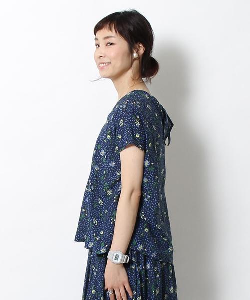 coen（コーエン）の「ヴィンテージサテンフラワープリントバックリボンブラウス（シャツ/ブラウス・レディース・グレー/ネイビー・FREE）」の12枚目の写真