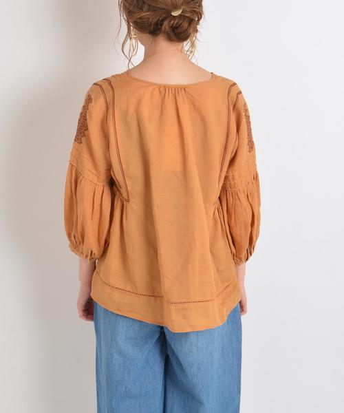 SHIPS（シップス）の「エンブロイダリースキッパーブラウス◇（シャツ/ブラウス・レディース・ロイヤルブルー/イエロー系その他/オフホワイト・ONE SIZE）」の11枚目の写真