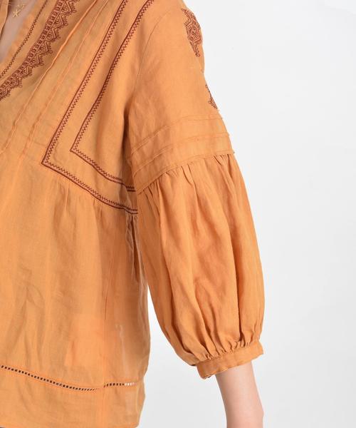 SHIPS（シップス）の「エンブロイダリースキッパーブラウス◇（シャツ/ブラウス・レディース・ロイヤルブルー/イエロー系その他/オフホワイト・ONE SIZE）」の13枚目の写真