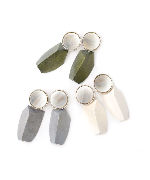 marjour（マージュール）の「ブロックウッドピアス（リング・レディース・オフホワイト/グレー/カーキ・ﾌﾘ-）」の5枚目の写真