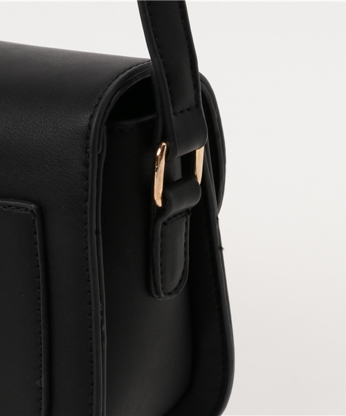 PLAIN CLOTHING（プレーンクロージング）の「Fレザーラウンドショルダーバッグ【PLAIN CLOTHING】（ショルダーバッグ・レディース・ベージュ/ブラック/アイボリー/ライトブルー・FREE）」の7枚目の写真