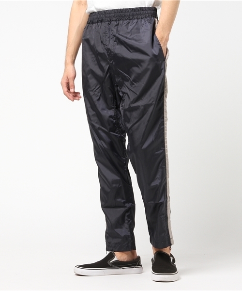 Yakpak ヤックパック の Yakpak ヤックパック タフタ軽量パッカブル撥水パンツ その他パンツ Wear