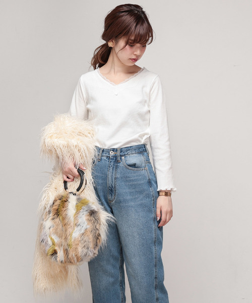 natural couture(ナチュラルクチュール)の「衿レースワッフルプルオーバー(Tシャツ/カットソー・レディース・オフホワイト/キャメル/レッド/ブラック・FREE)」の5枚目の写真