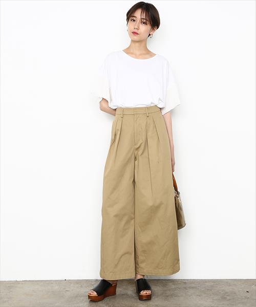 ADAM ET ROPE'(アダムエロペ)の「2タックワイドチノパンツ(その他パンツ・レディース・ベージュ/ホワイト・36/38)」の3枚目の写真