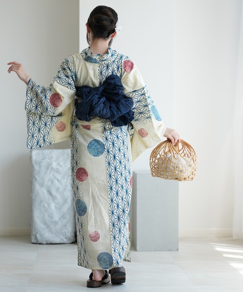 utatane(ウタタネ)の「浴衣3点セット 綿麻 紺色の麻の葉と鞠(浴衣・レディース・ナチュラル・FREE)」の13枚目の写真