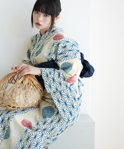 utatane(ウタタネ)の「浴衣3点セット 綿麻 紺色の麻の葉と鞠(浴衣・レディース・ナチュラル・FREE)」の4枚目の写真