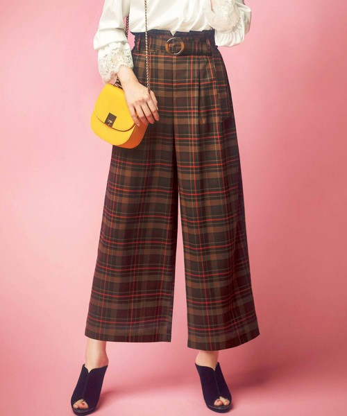 GeeRA(ジーラ)の「ベルト付ウエストフリルワイドパンツ(その他パンツ・レディース・ブラック/ネイビー/キャメル/ブラック系その他/ブラウン系その他/ベージュ系その他/その他2/その他1/ブラウン/その他3/その他4・SMALL/MEDIUM/LARGE/X-LARGE/XX-LARGE)」の9枚目の写真