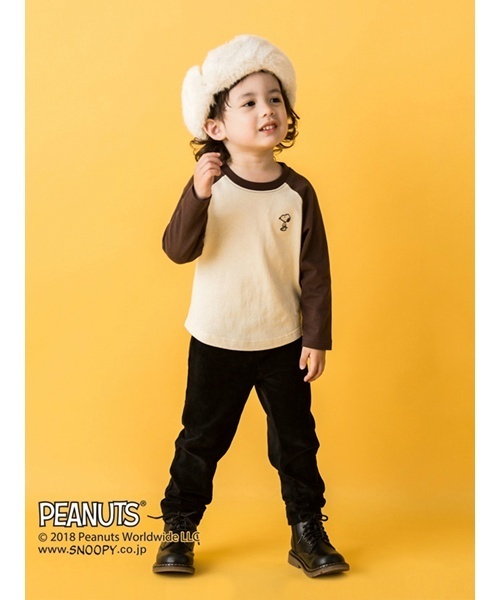 petit main(プティマイン)の「【PEANUTSコラボ】スヌーピーラグラン長袖Tシャツ(Tシャツ/カットソー)」|ブラウン