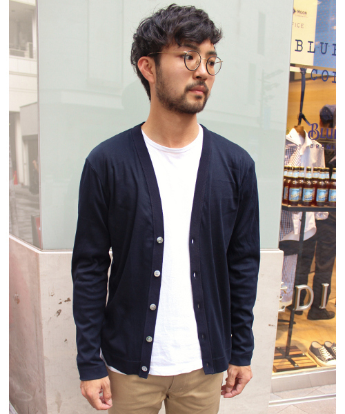 EDIFICE（エディフィス）の「◇ソフトフライス Vカーディガン（カーディガン/ボレロ・メンズ・チャコールグレー/ネイビー/ブルー系その他/オレンジ・44/46/48）」の2枚目の写真